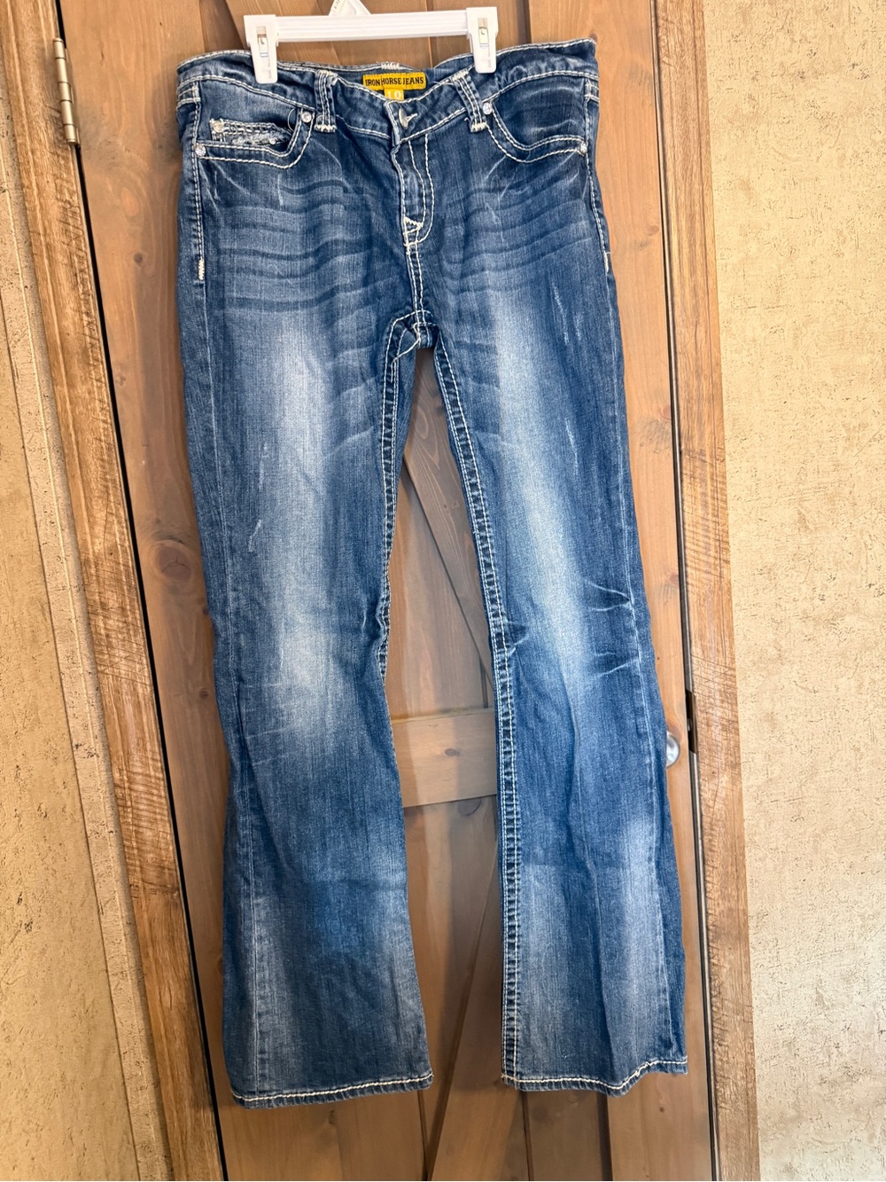 Women’s Flare Jeans in Washed Blue Denim